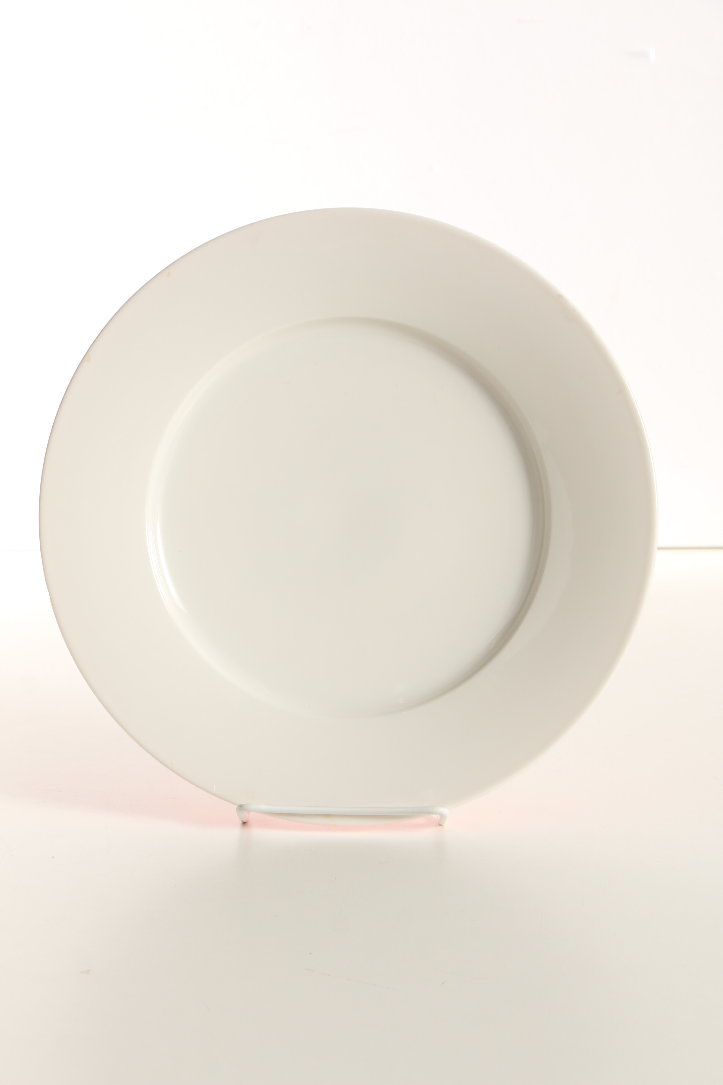Oscar Tusquets Blanca "Victoria" Porcelain Dinnerware