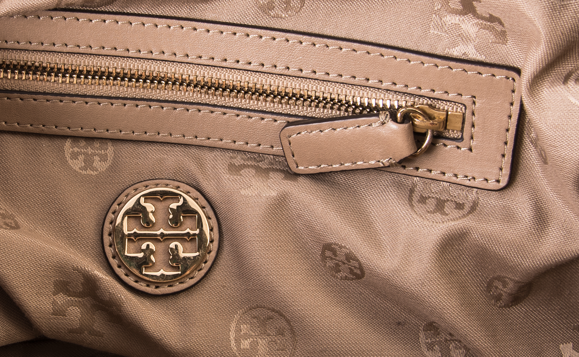 Tory Burch Leather Shoulder Bag