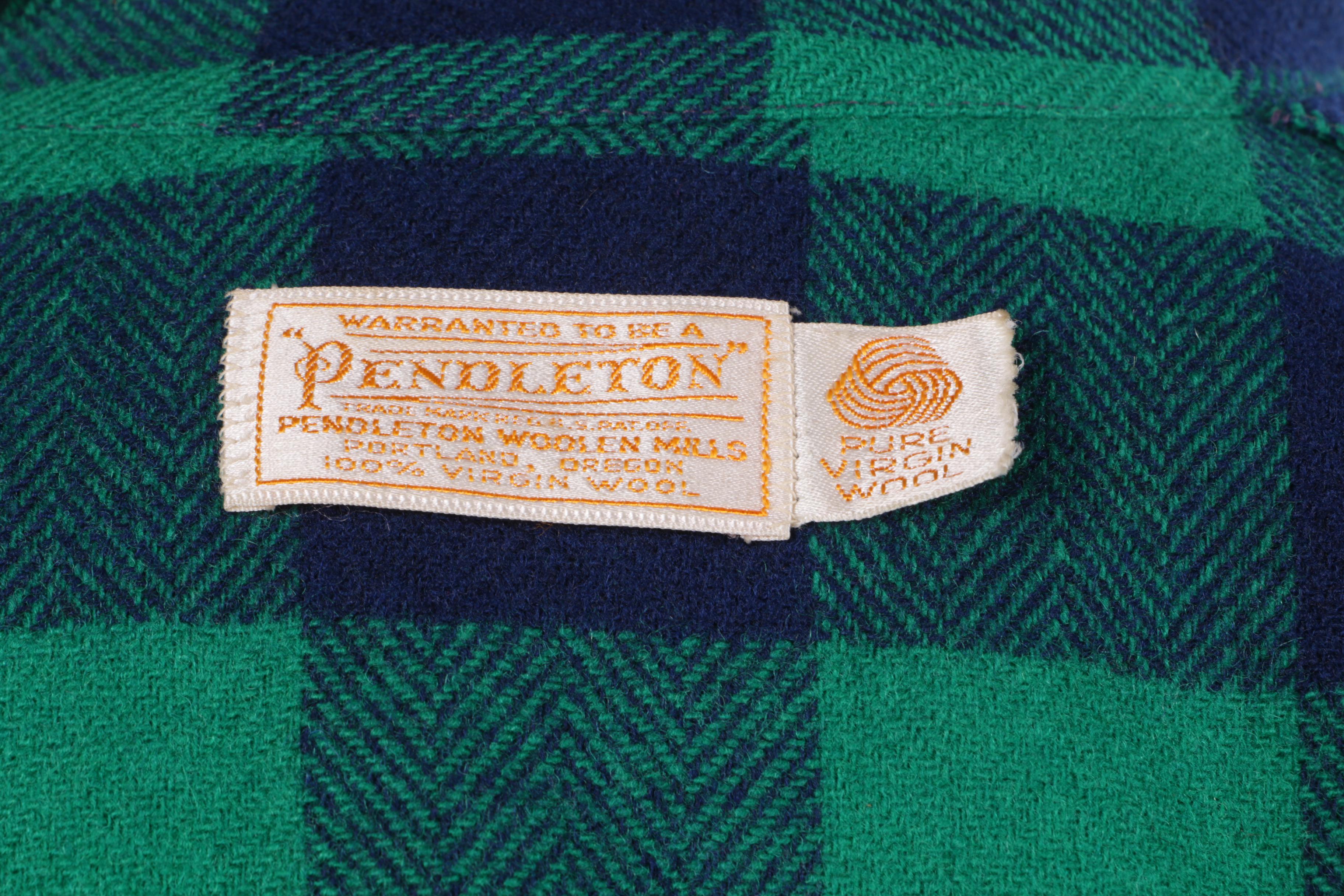 Women's Vintage Pendleton Plaid Wool Shirt Jacket with Mother of Pearl Buttons