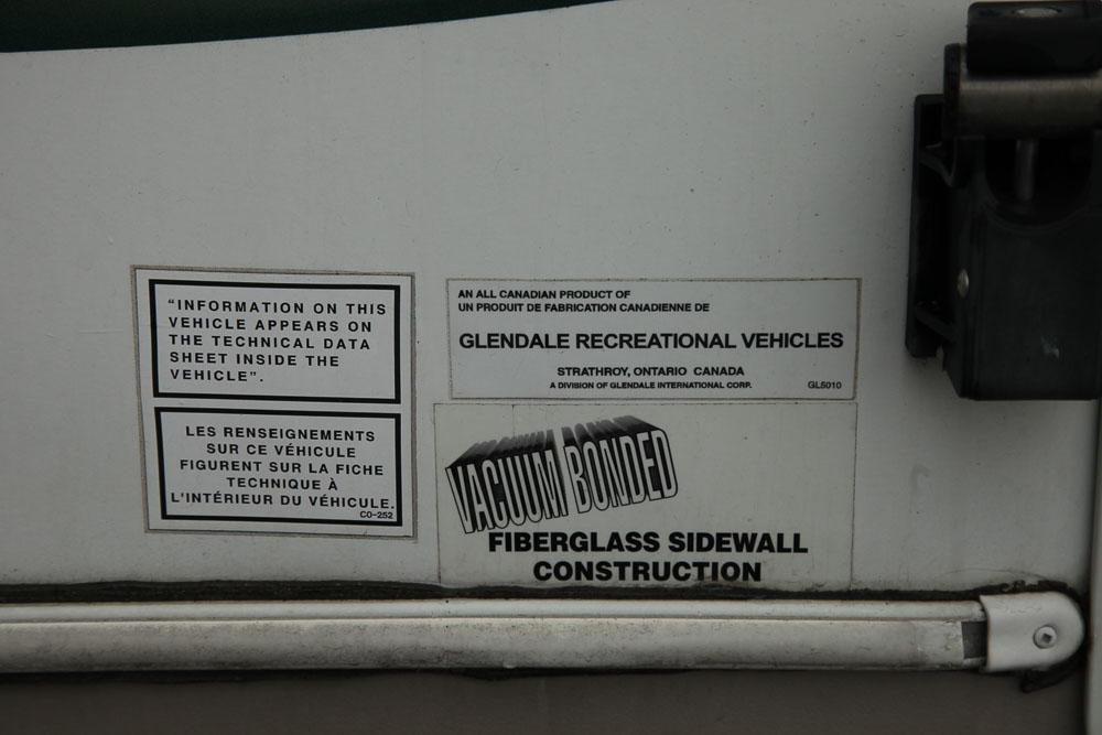 2004 Glendale Titanium 28E33SB Fifth Wheel Travel Trailer