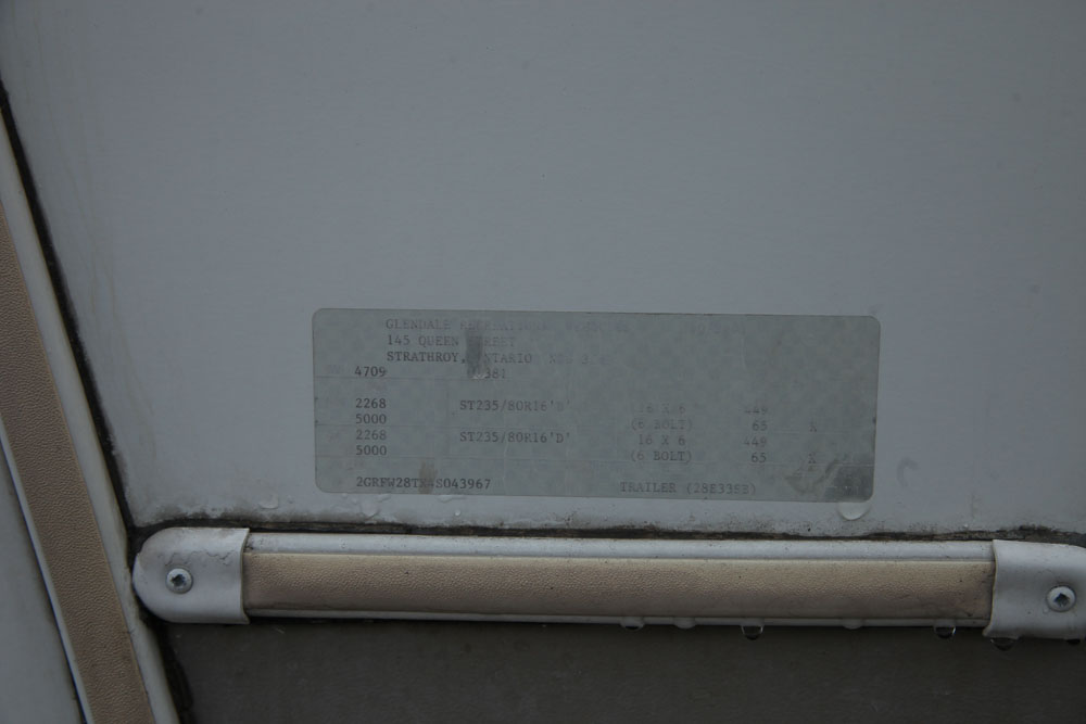 2004 Glendale Titanium 28E33SB Fifth Wheel Travel Trailer