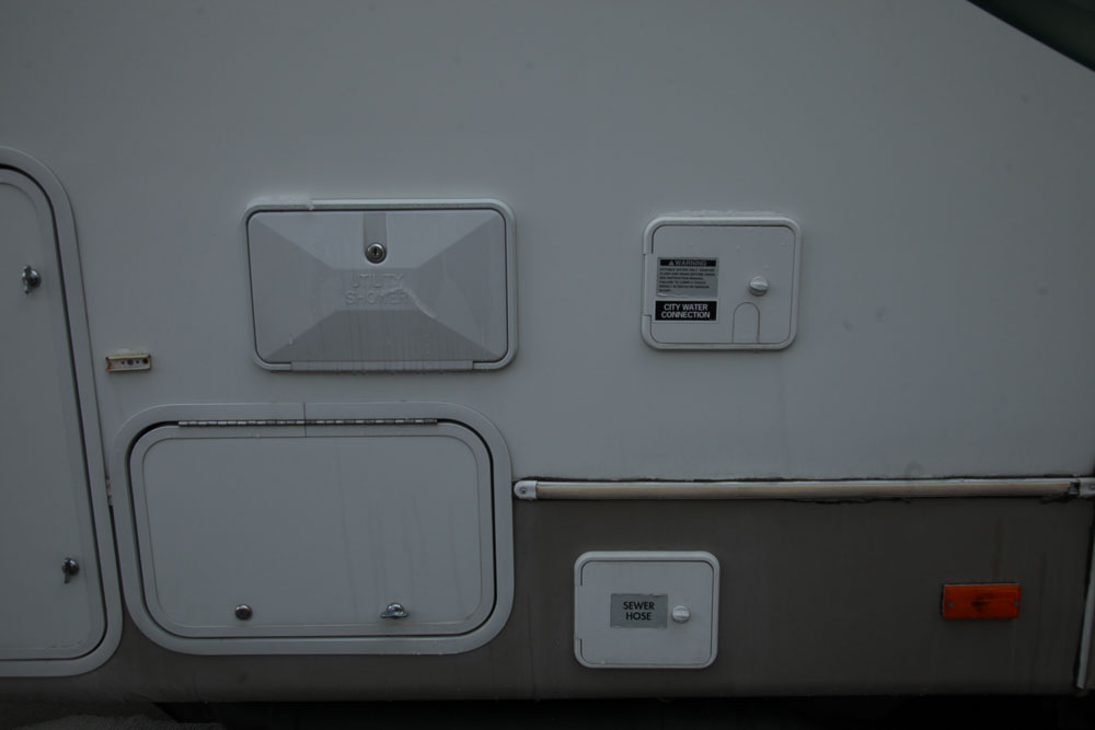 2004 Glendale Titanium 28E33SB Fifth Wheel Travel Trailer