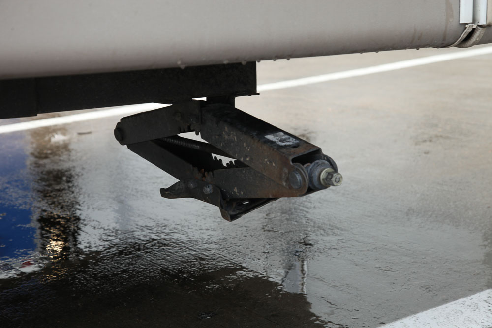 2004 Glendale Titanium 28E33SB Fifth Wheel Travel Trailer