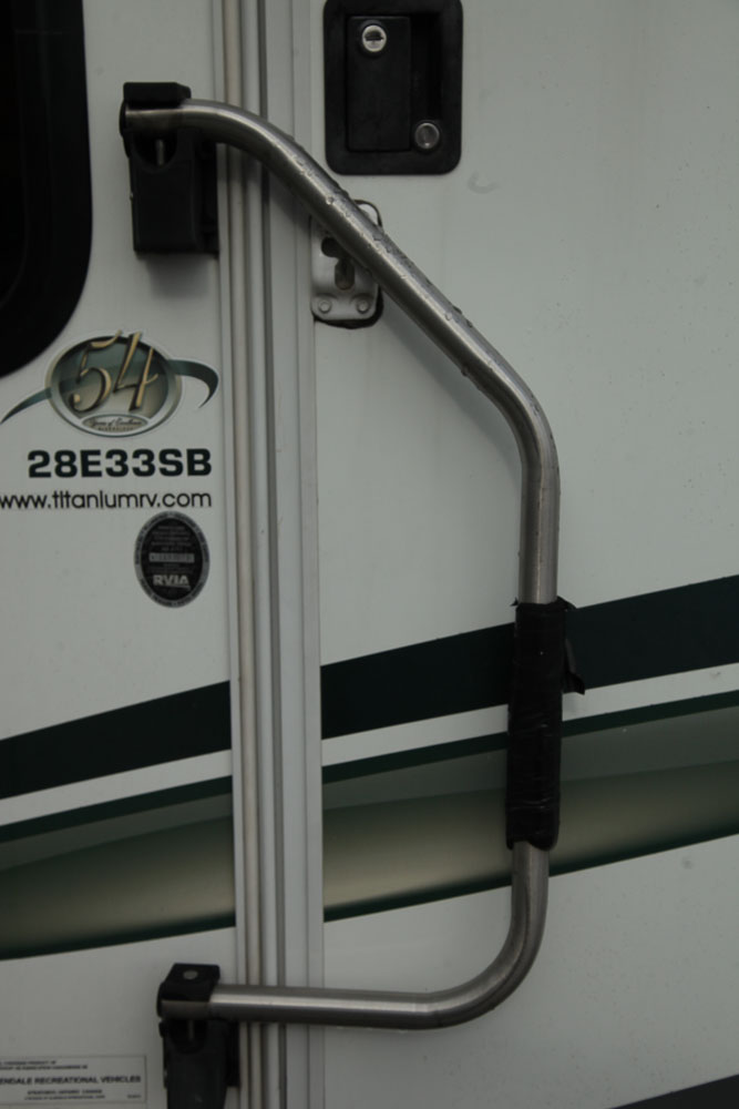 2004 Glendale Titanium 28E33SB Fifth Wheel Travel Trailer