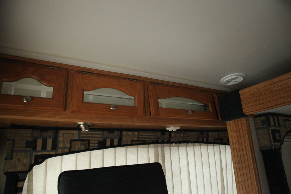 2004 Glendale Titanium 28E33SB Fifth Wheel Travel Trailer