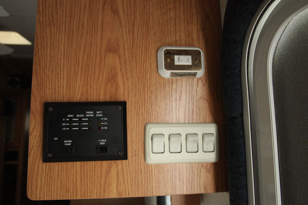 2004 Glendale Titanium 28E33SB Fifth Wheel Travel Trailer