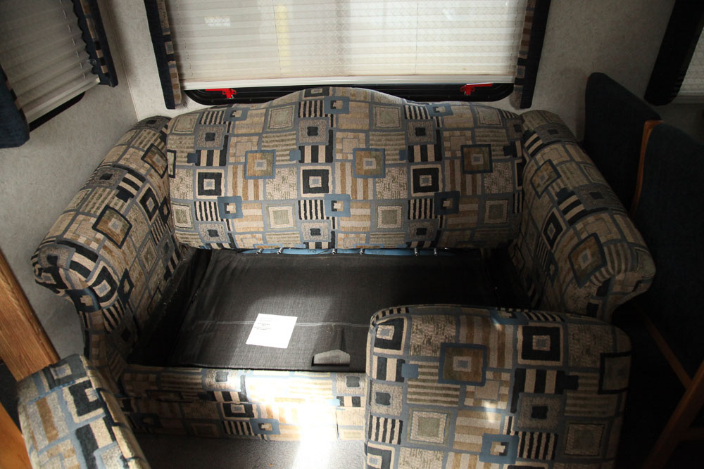 2004 Glendale Titanium 28E33SB Fifth Wheel Travel Trailer