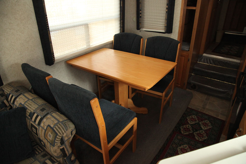 2004 Glendale Titanium 28E33SB Fifth Wheel Travel Trailer