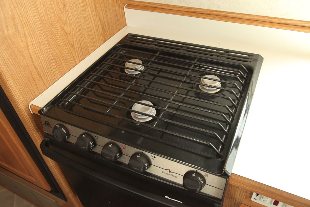 2004 Glendale Titanium 28E33SB Fifth Wheel Travel Trailer