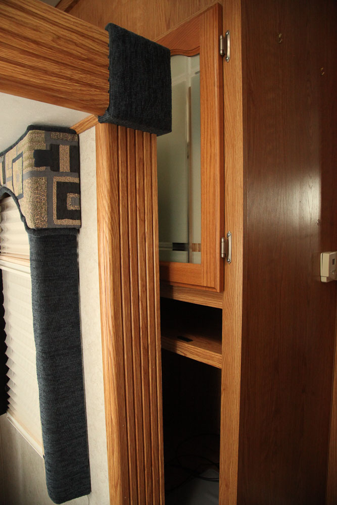 2004 Glendale Titanium 28E33SB Fifth Wheel Travel Trailer