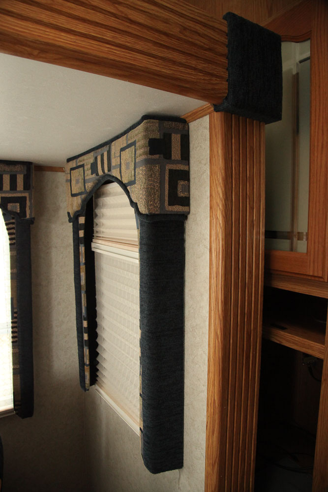 2004 Glendale Titanium 28E33SB Fifth Wheel Travel Trailer