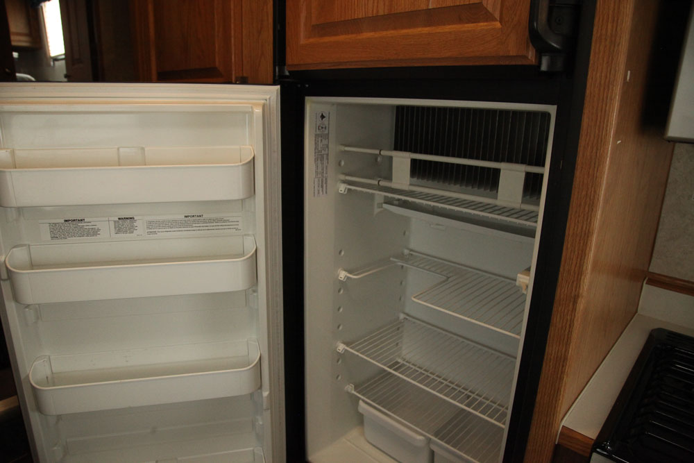 2004 Glendale Titanium 28E33SB Fifth Wheel Travel Trailer