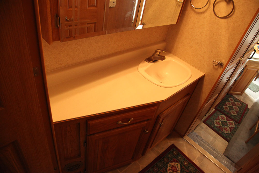 2004 Glendale Titanium 28E33SB Fifth Wheel Travel Trailer