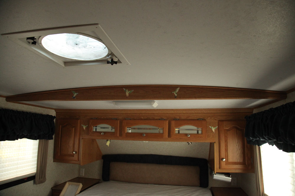 2004 Glendale Titanium 28E33SB Fifth Wheel Travel Trailer