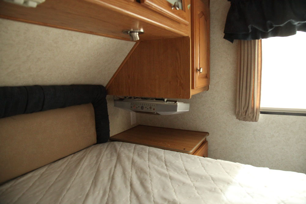 2004 Glendale Titanium 28E33SB Fifth Wheel Travel Trailer