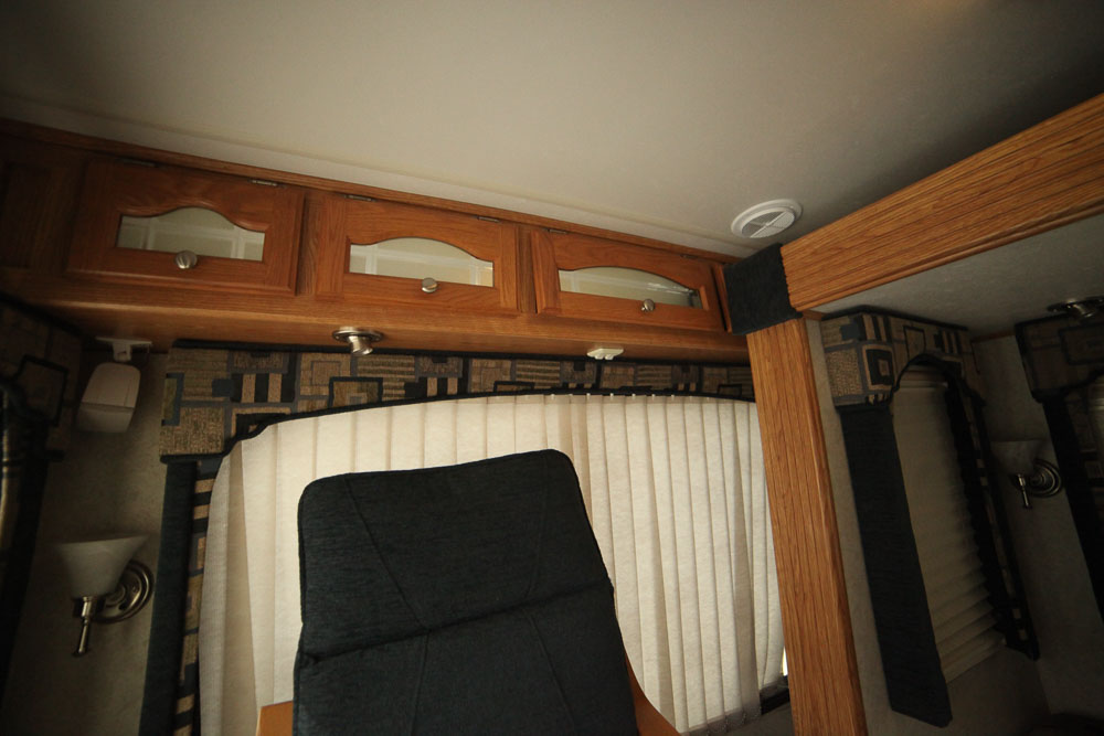 2004 Glendale Titanium 28E33SB Fifth Wheel Travel Trailer