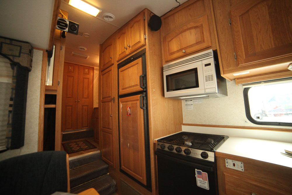 2004 Glendale Titanium 28E33SB Fifth Wheel Travel Trailer