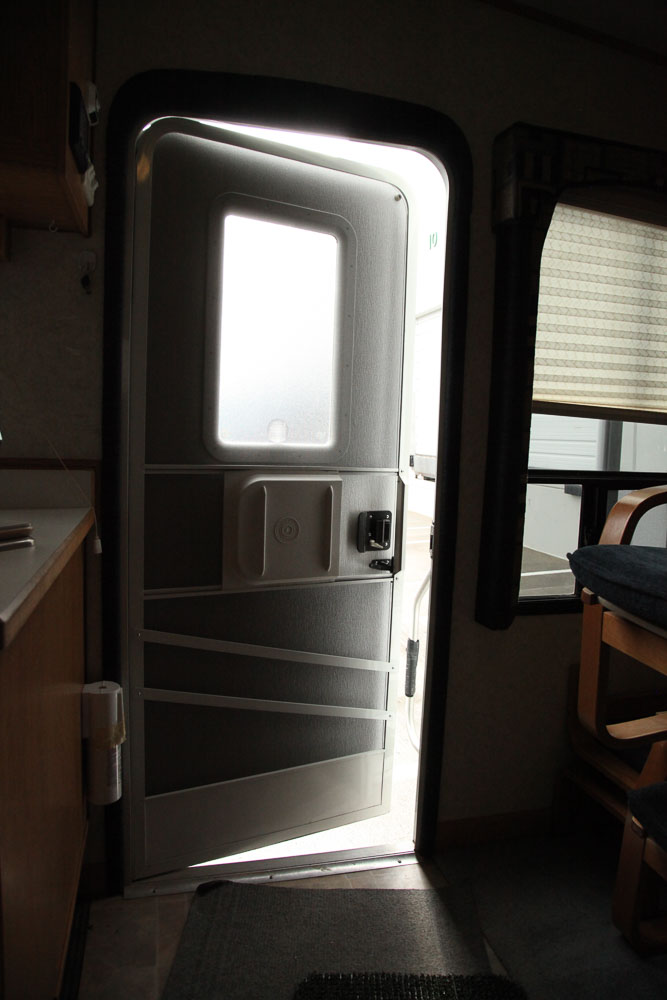 2004 Glendale Titanium 28E33SB Fifth Wheel Travel Trailer