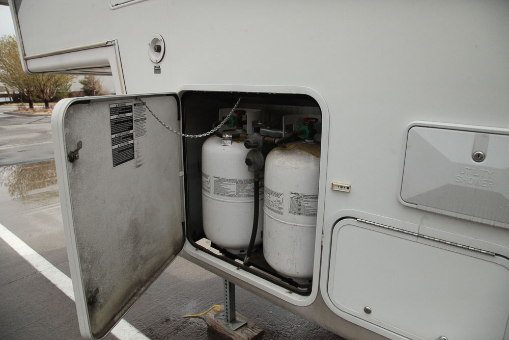 2004 Glendale Titanium 28E33SB Fifth Wheel Travel Trailer