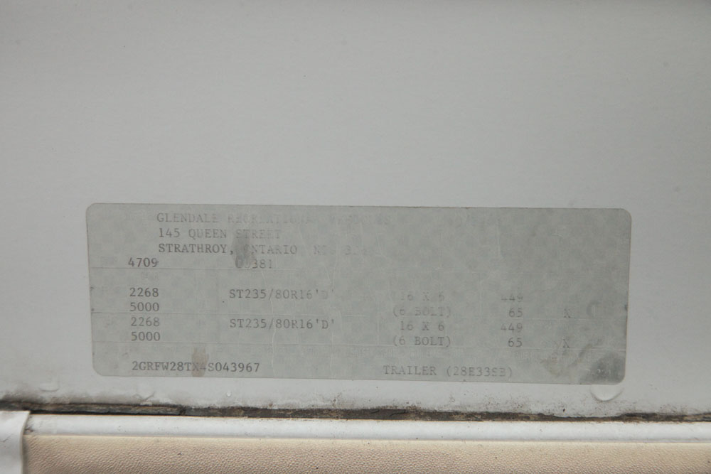 2004 Glendale Titanium 28E33SB Fifth Wheel Travel Trailer