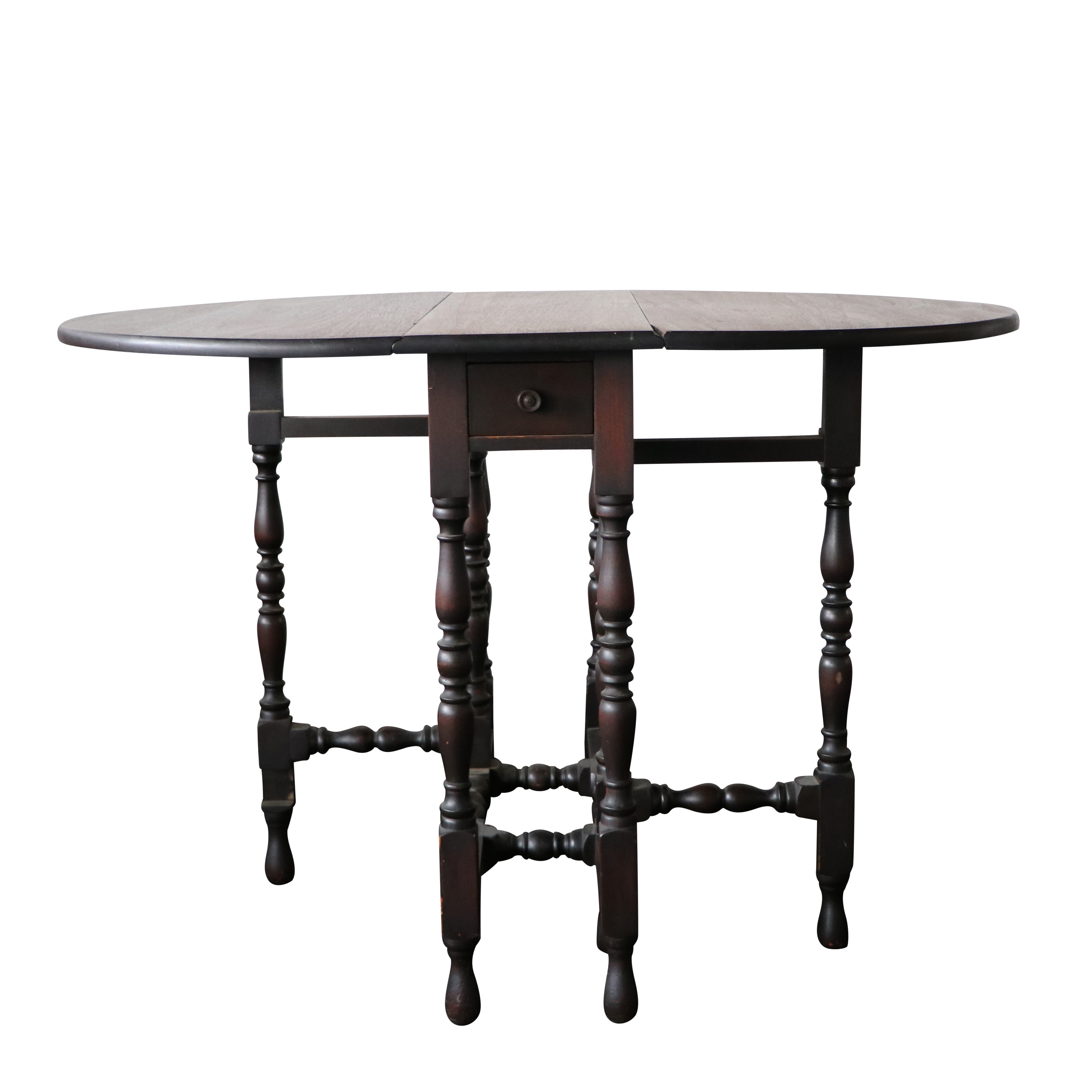 Vintage William and Mary Style Gateleg Drop Leaf Table by O.W. Richardson & Co.