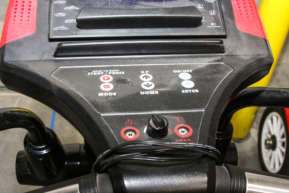 Smooth Fitness CE 8.0LC Elliptical