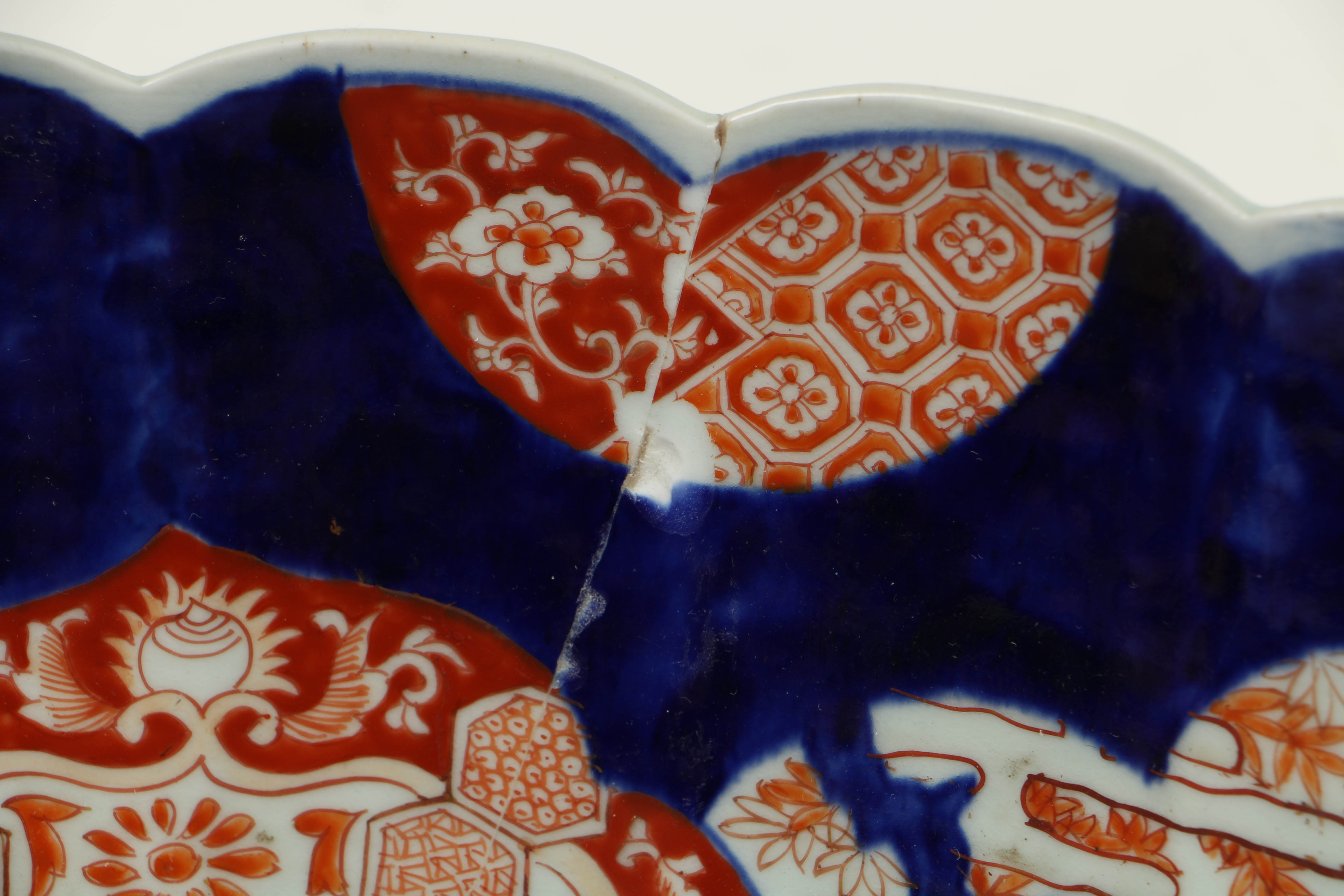 Very Large Meiji Period Japanese Imari Bowl with Scalloped Rim