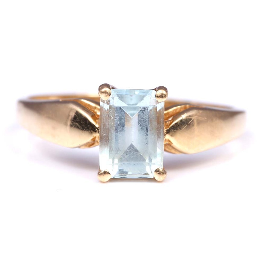 14K Yellow Gold Aquamarine Ring