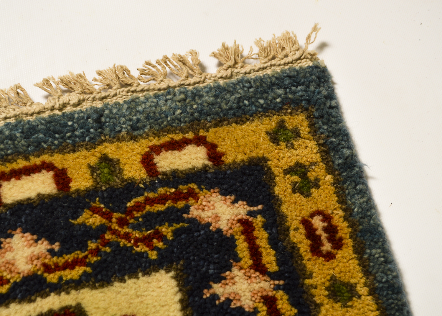 Hand-Knotted Pakistani-Caucasian Area Rug