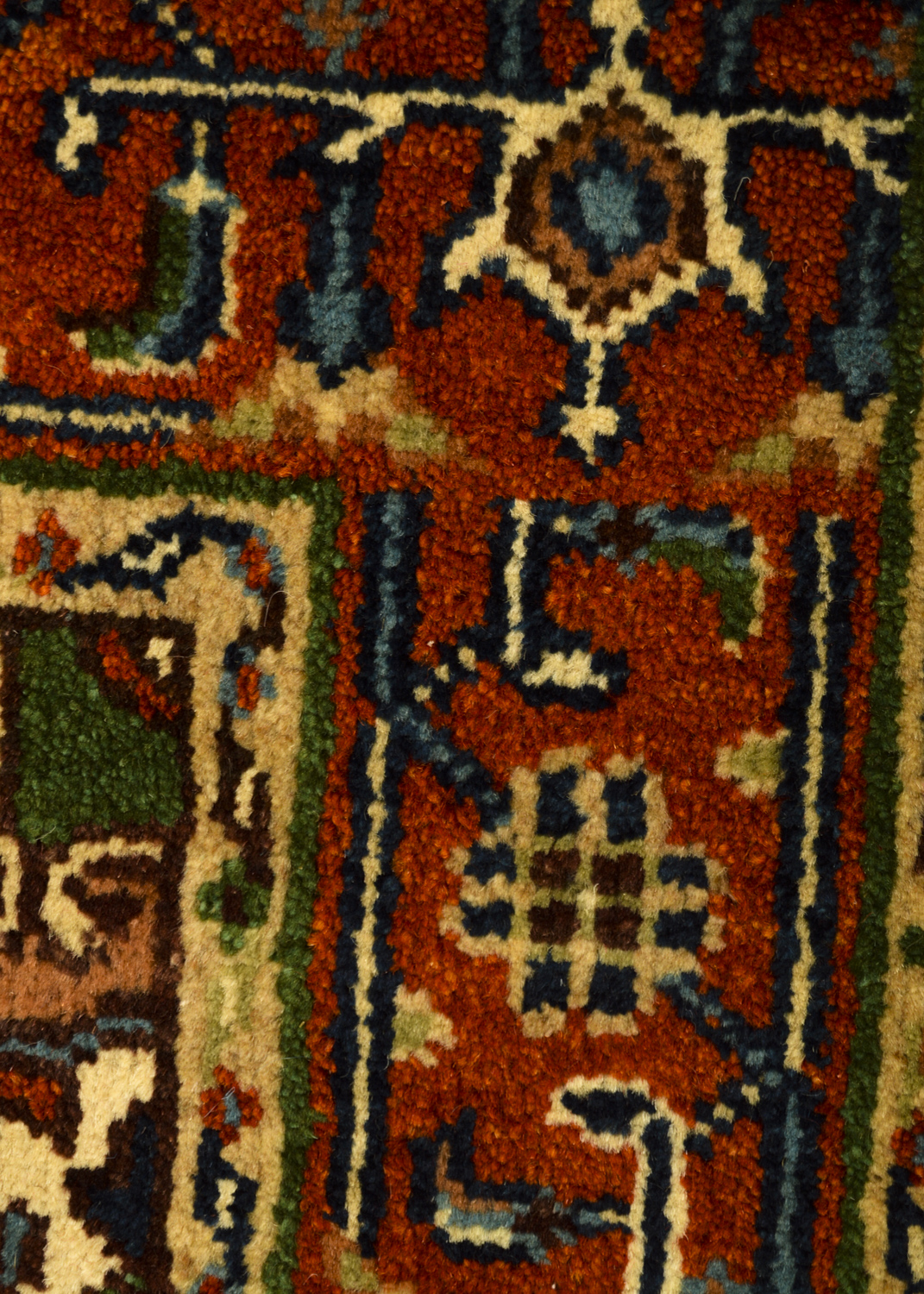 Hand-Knotted Indo-Heriz Area Rug