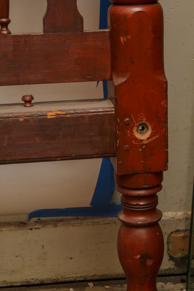 Louisville, Kentucky Federal Style Cannonball Rope Bed