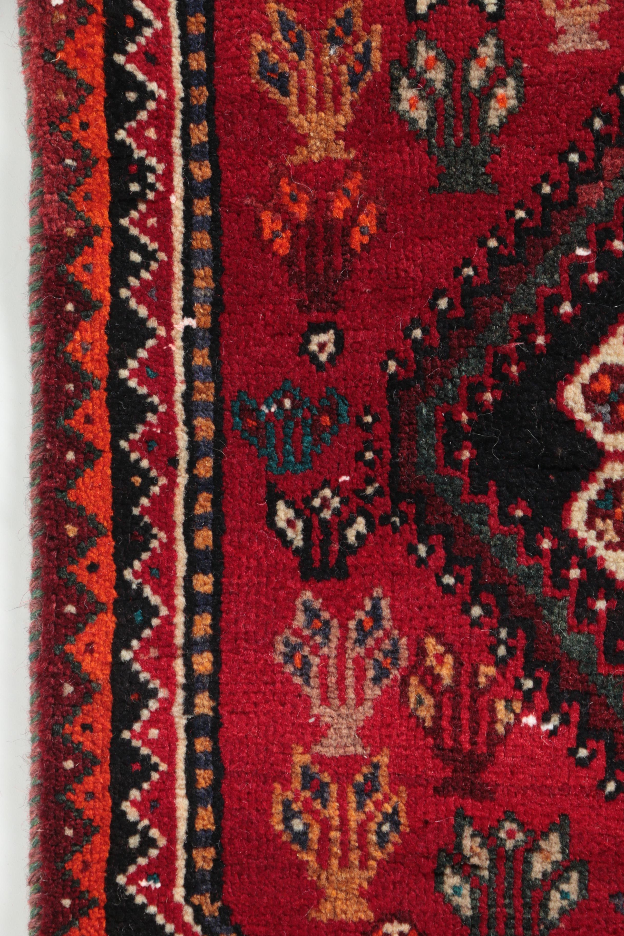 Hand-Knotted Persian Qashqai Accent Rug