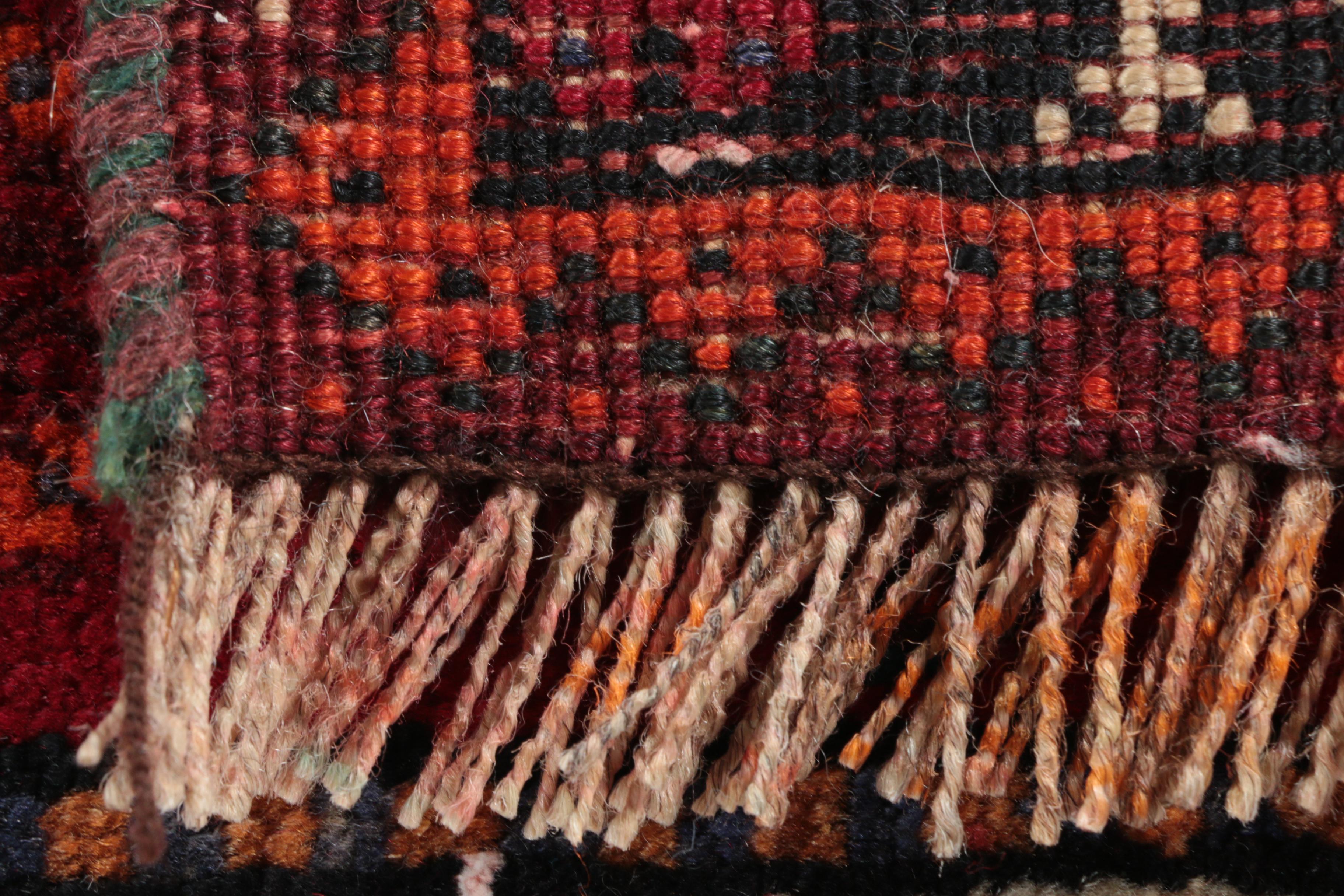 Hand-Knotted Persian Qashqai Accent Rug