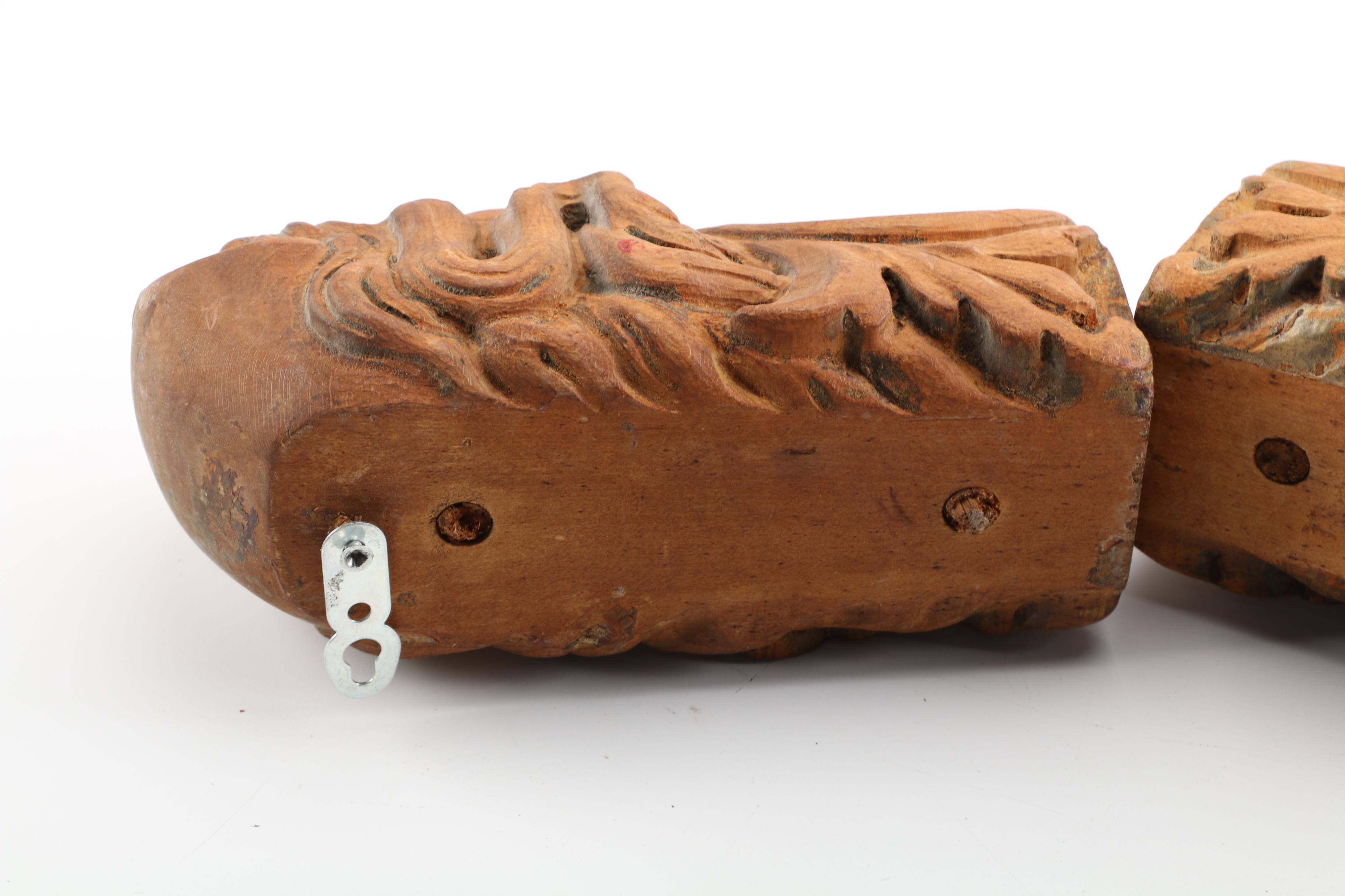 Wooden Bust Figurines with Hanging Hardware