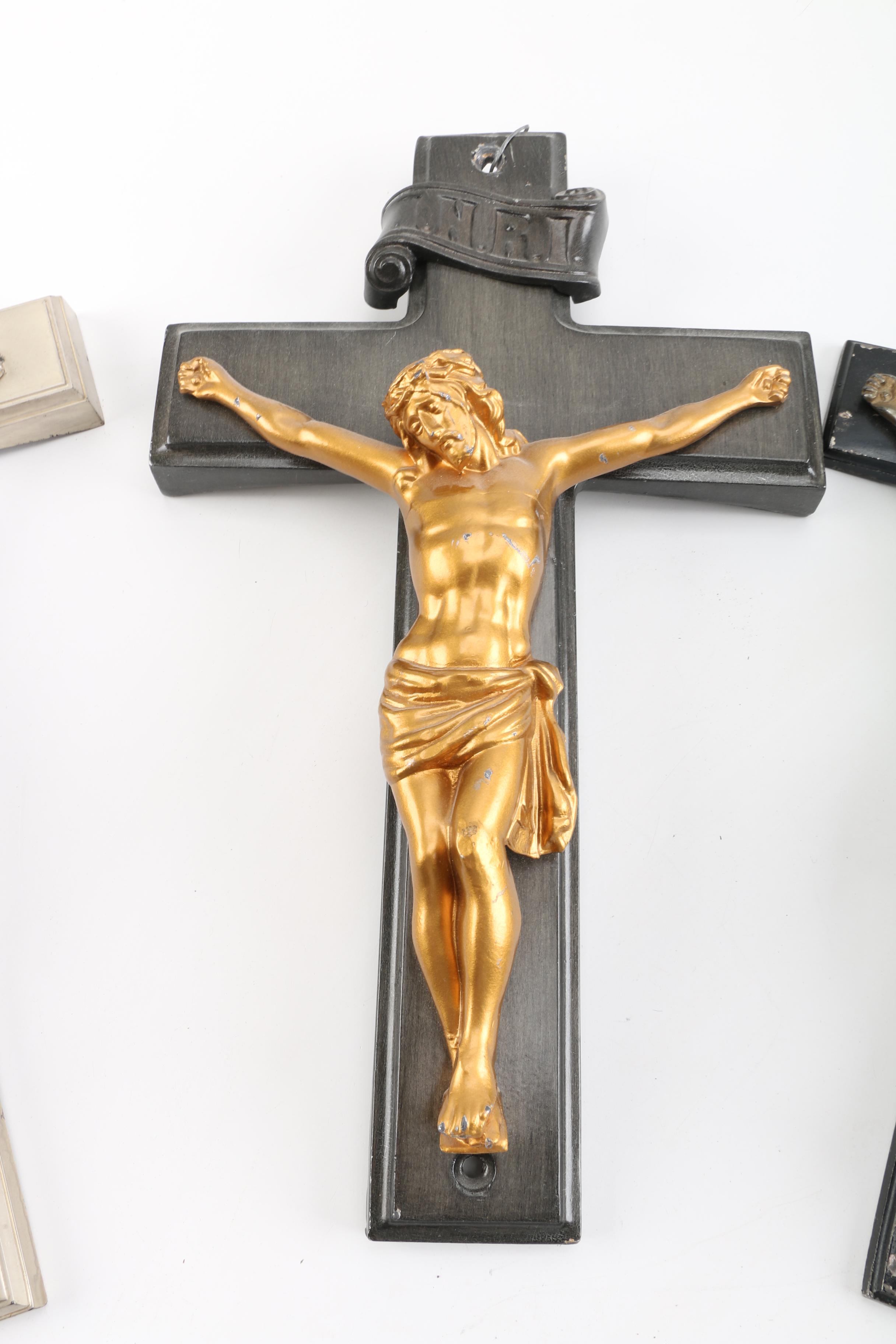 Metal Crucifix Wall Hangings
