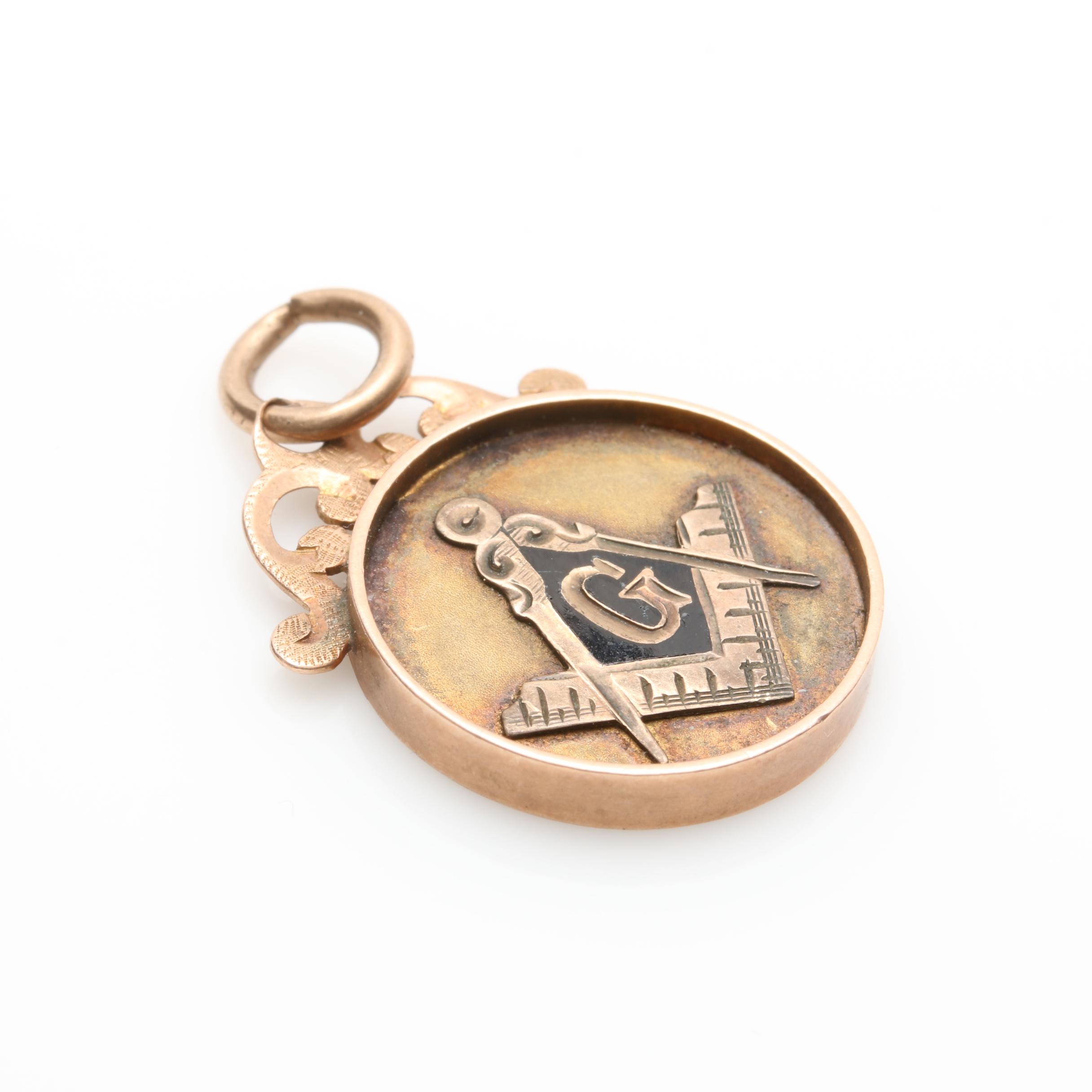 10K Yellow Gold Enamel Masonic Charm Pendant