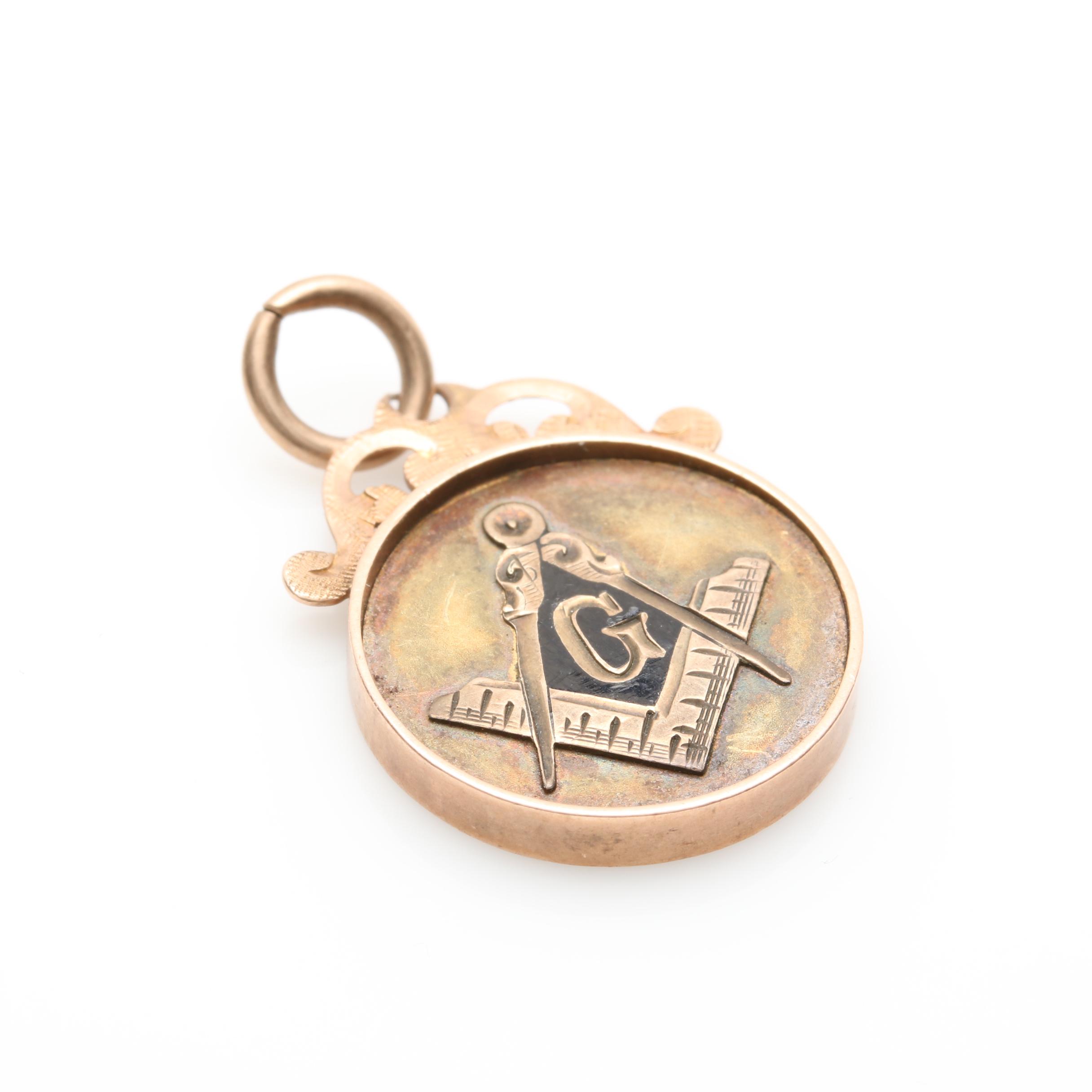 10K Yellow Gold Enamel Masonic Charm Pendant