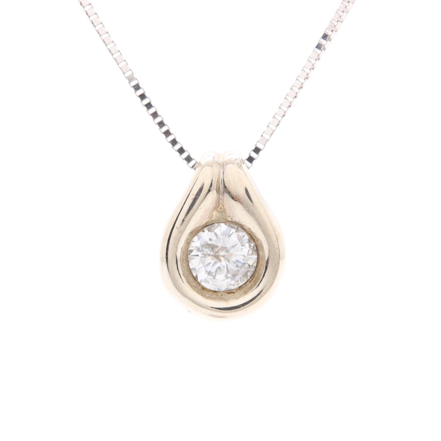 14K White Gold Diamond Pendant Necklace