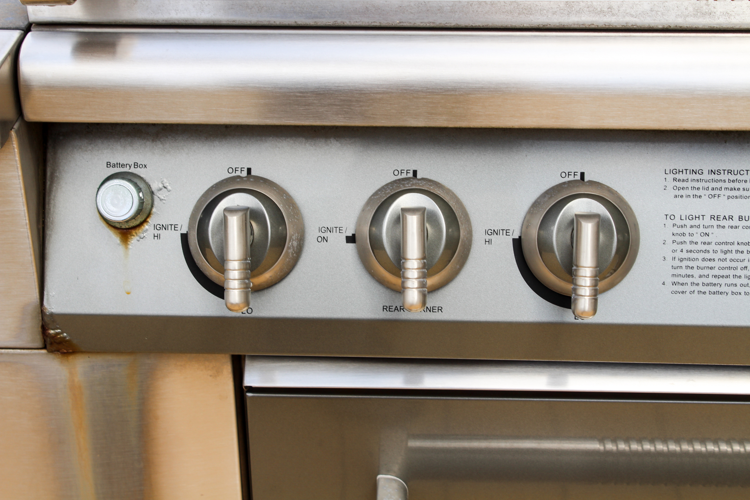 Frontgate "Design Series 1" Stainless Propane Grill