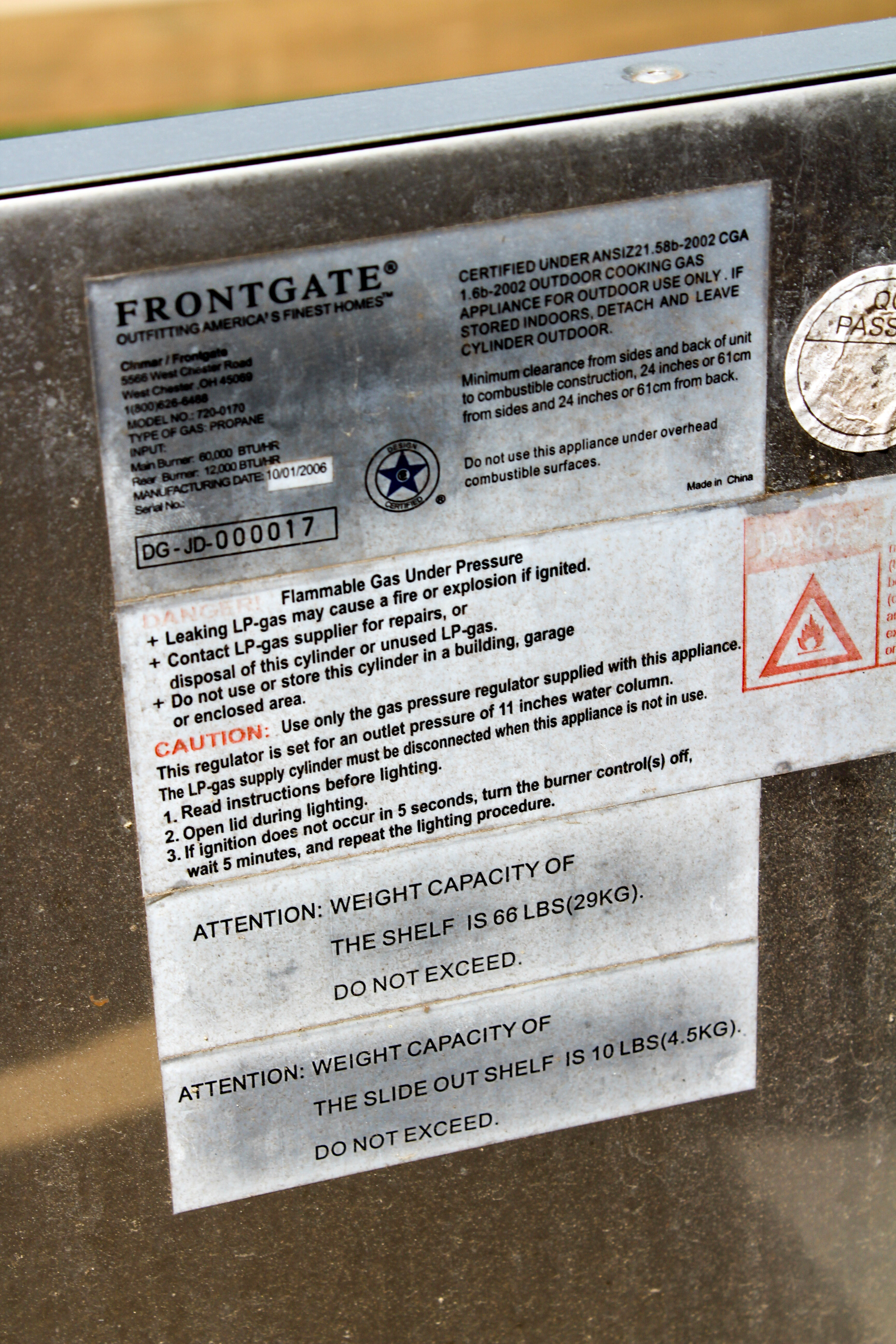 Frontgate "Design Series 1" Stainless Propane Grill