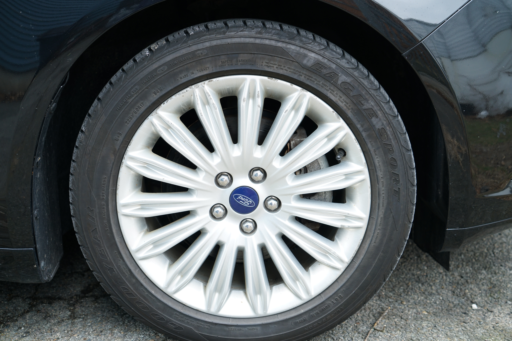 2013 Ford Fusion SE Hybrid Sedan