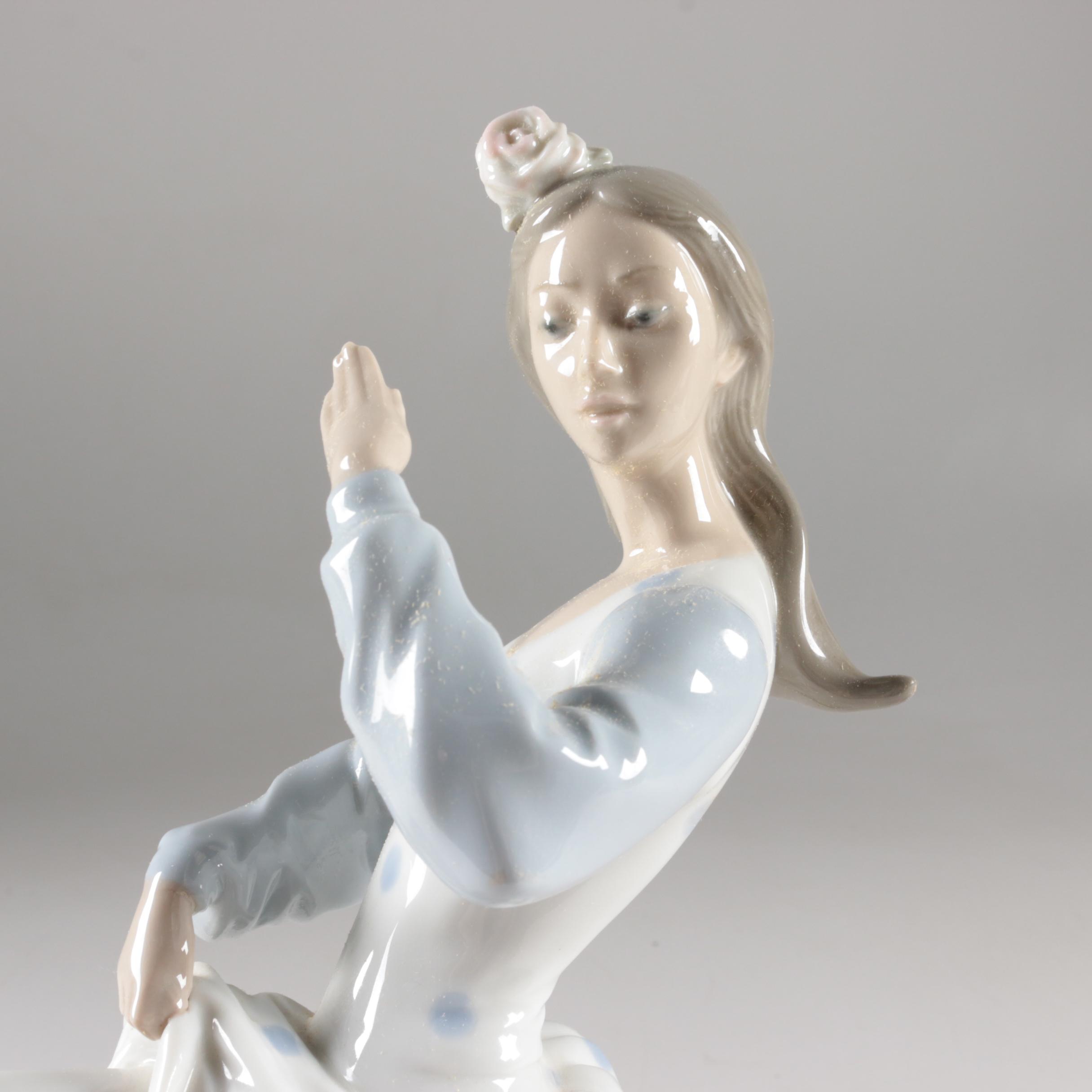 1977 NAO by Lladró "Zambra Gitana" Porcelain Figurine