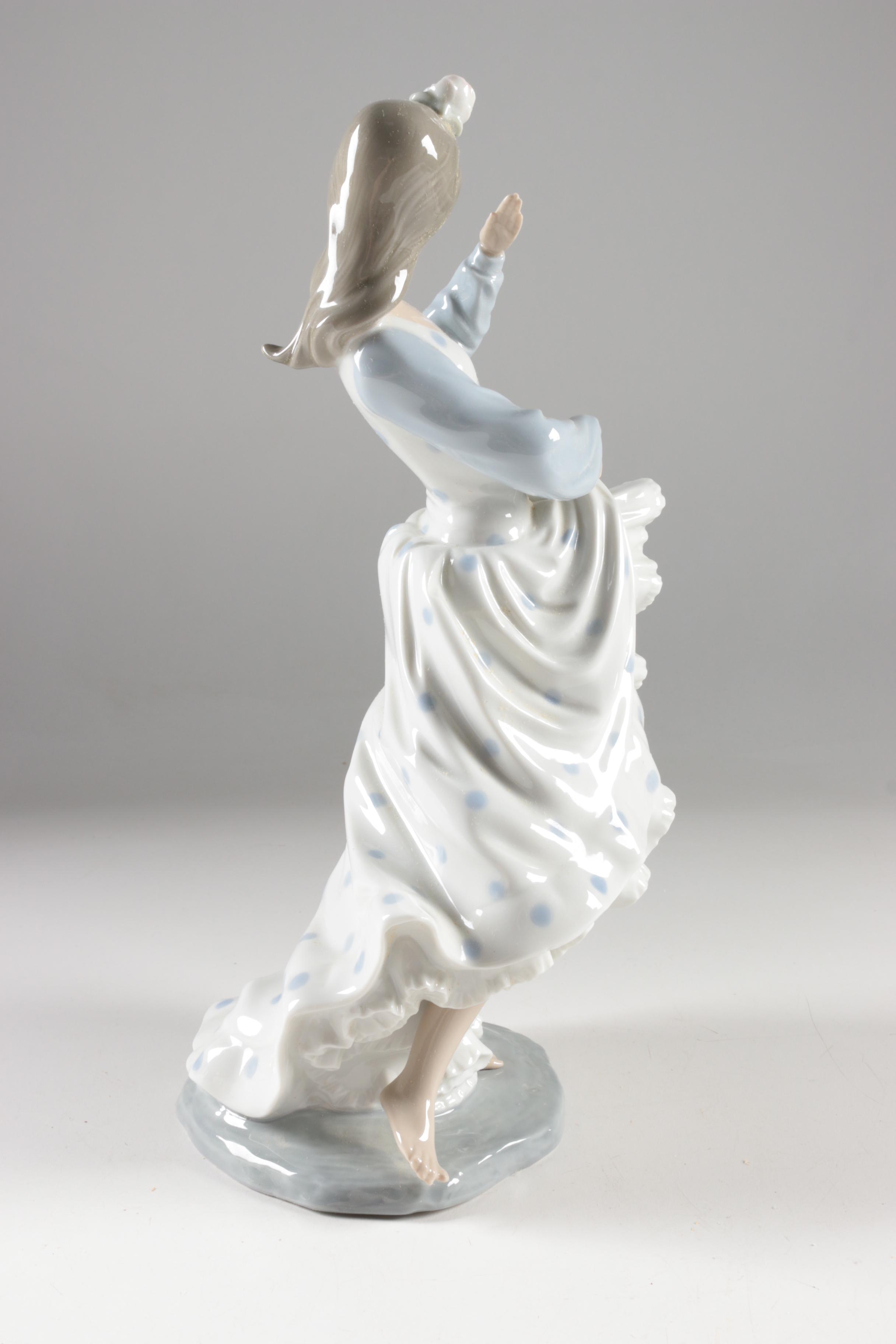 1977 NAO by Lladró "Zambra Gitana" Porcelain Figurine