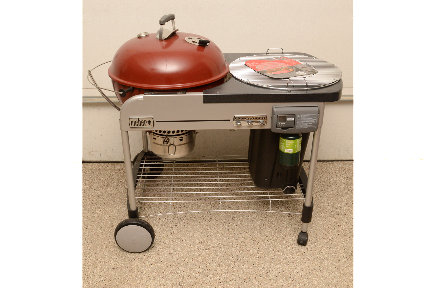 Weber "Performer" Deluxe Charcoal Grill with Electronic Gas Ignition