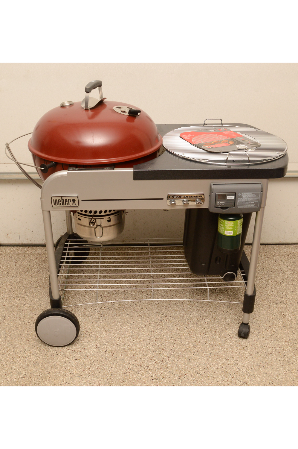 Weber "Performer" Deluxe Charcoal Grill with Electronic Gas Ignition