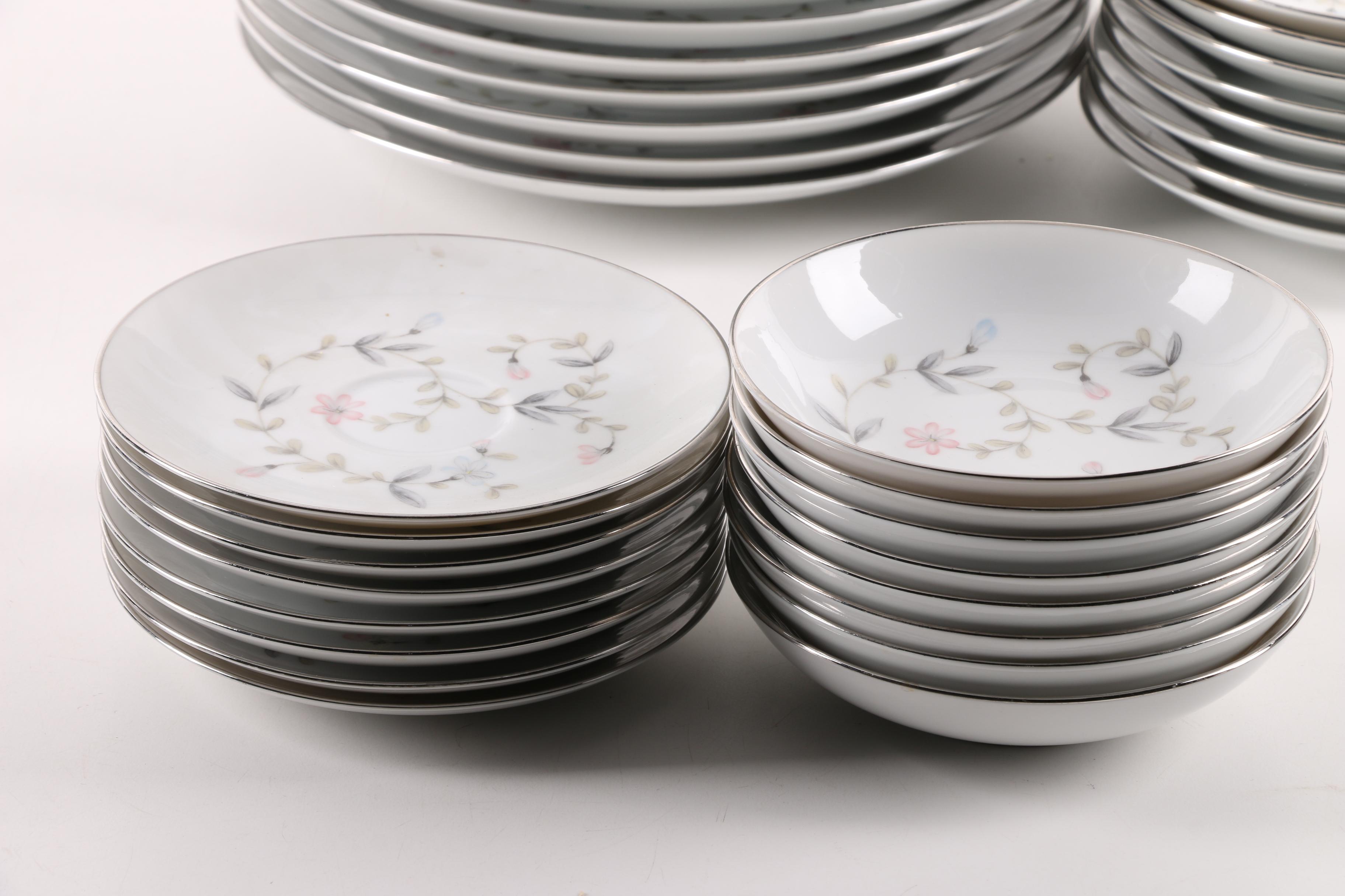 Harmony House "Linda" Dinnerware