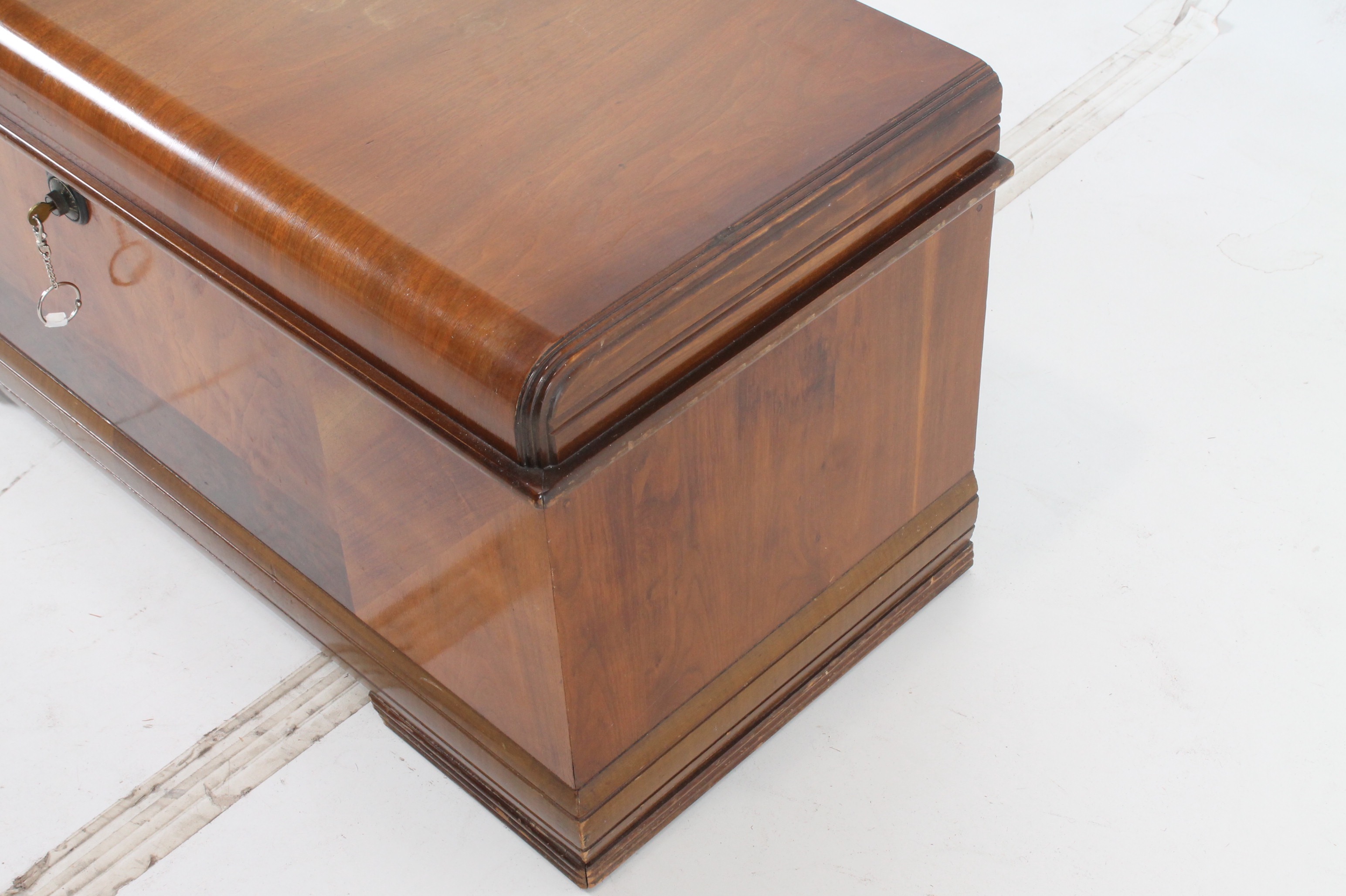 Vintage Cedar Hope Chest by Cavalier