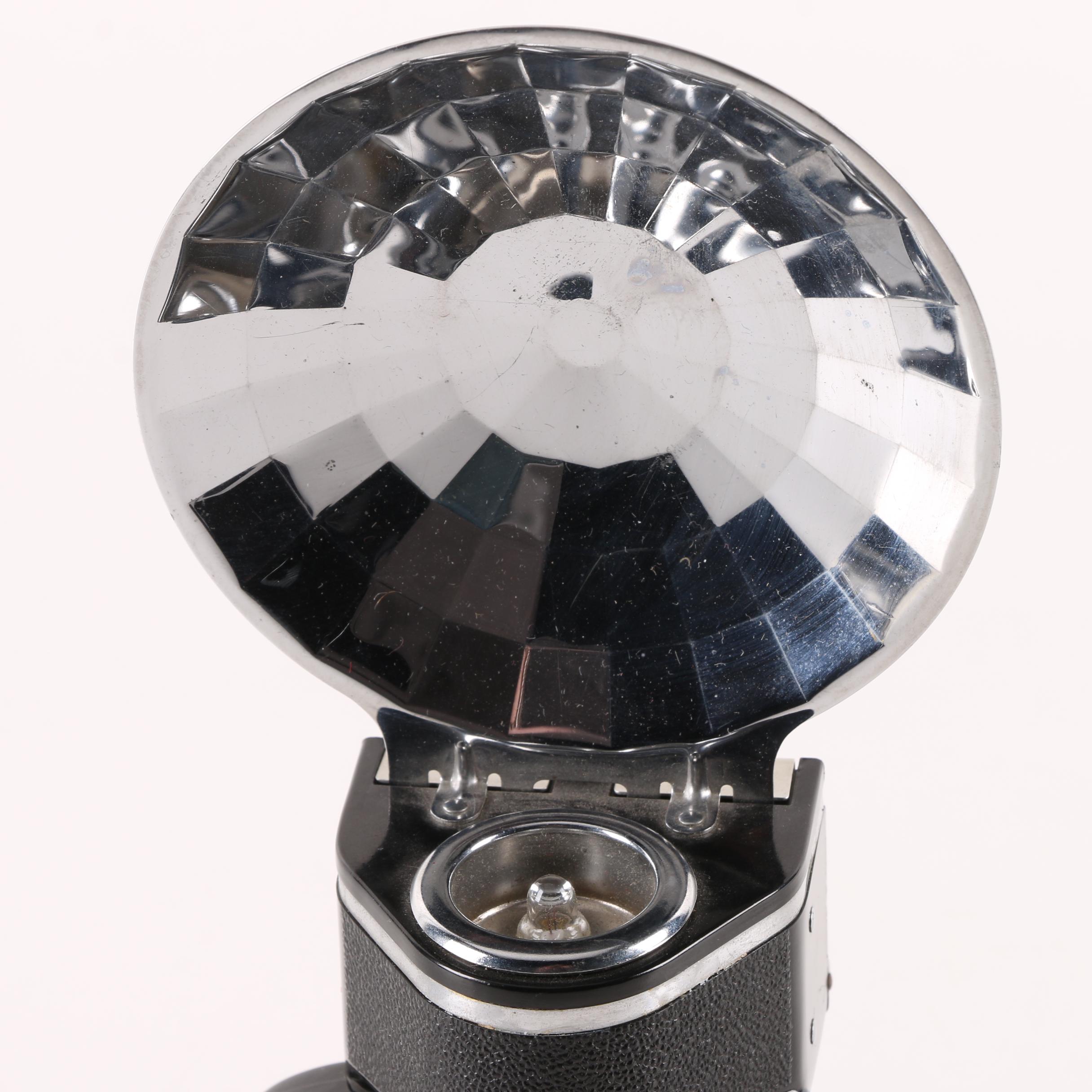 Beacon II with Flash Synchronizer