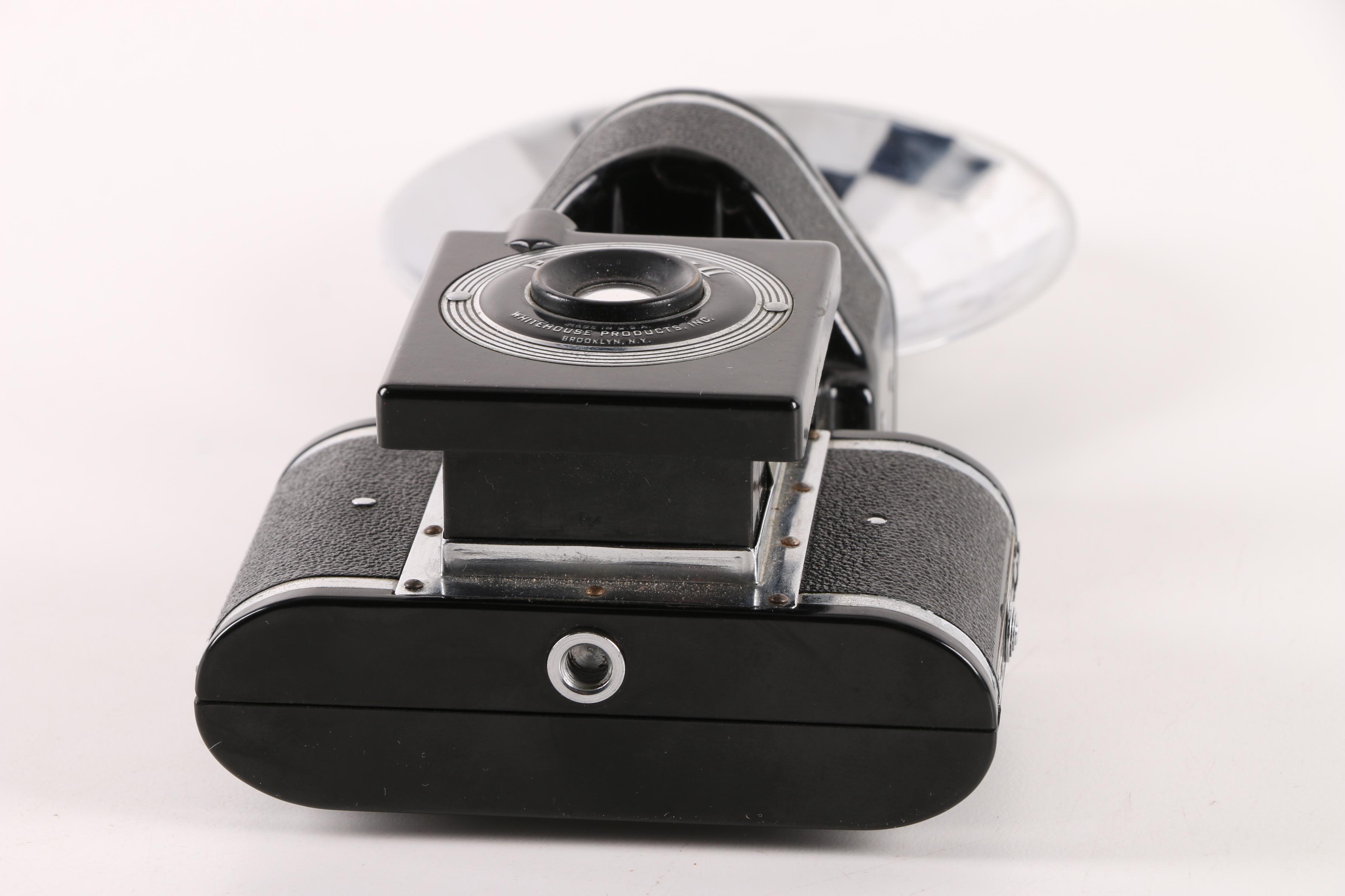 Beacon II with Flash Synchronizer