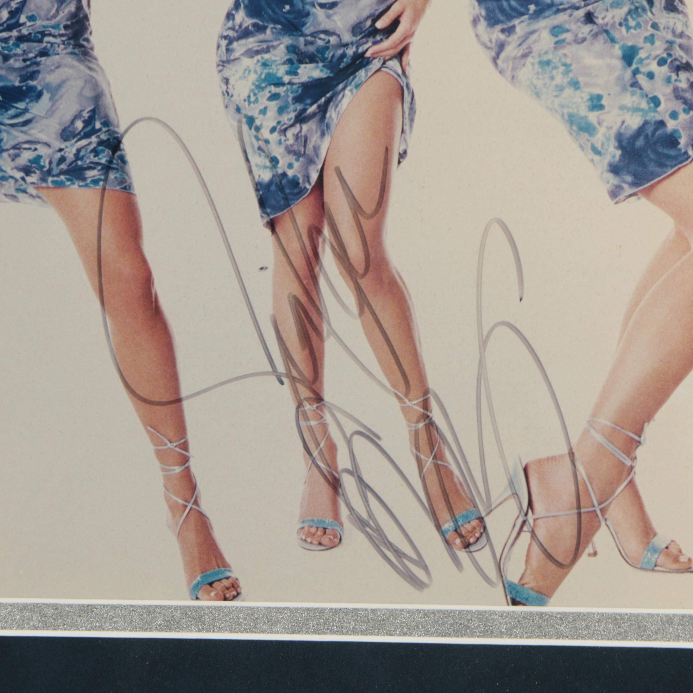 Jennifer Lopez Autographed Photograph